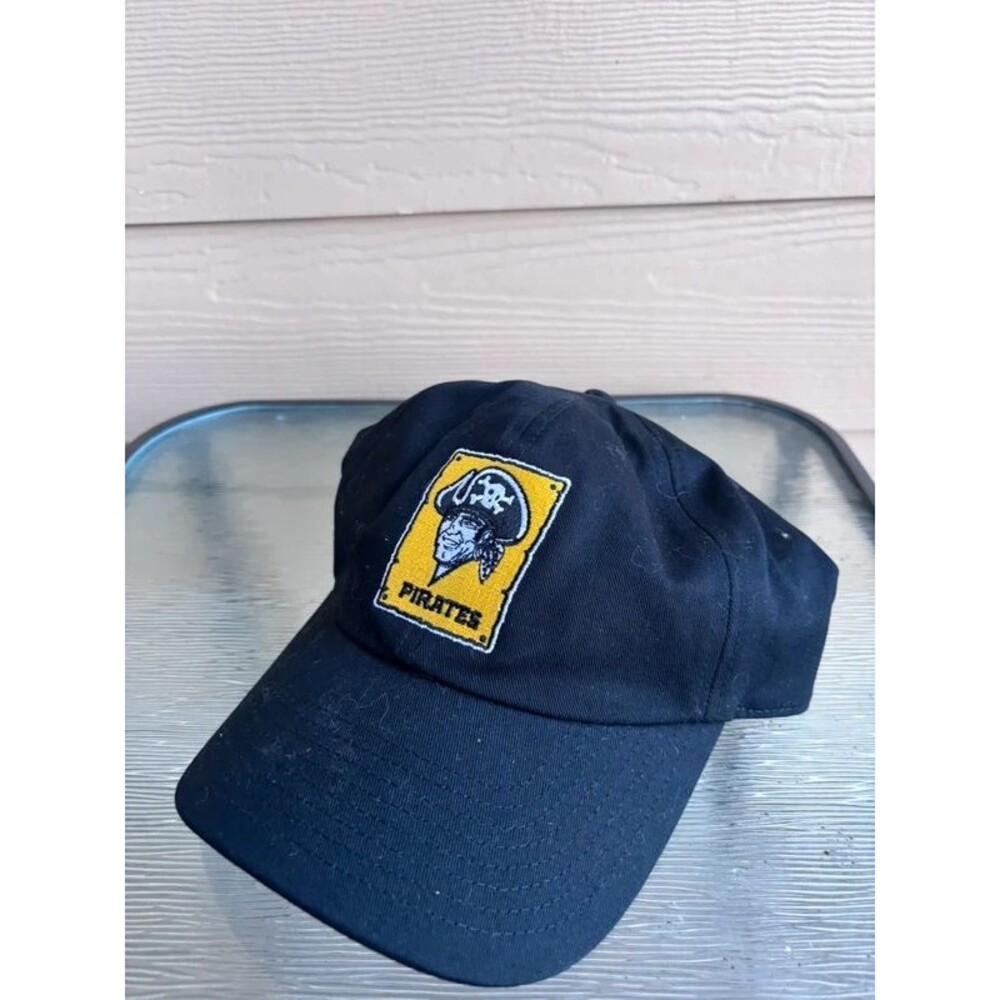 Vintage Style Mitchell & Ness Pittsburgh Pirates Hat